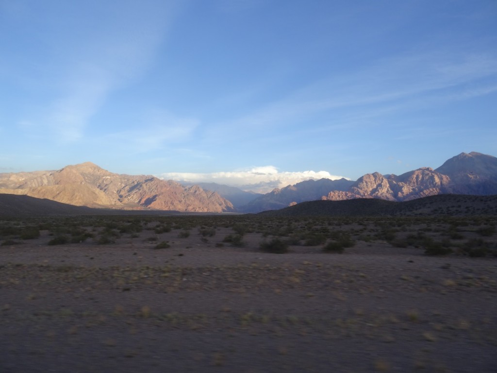 Kurz vor Sonnenuntergang, kurz vor Mendoza