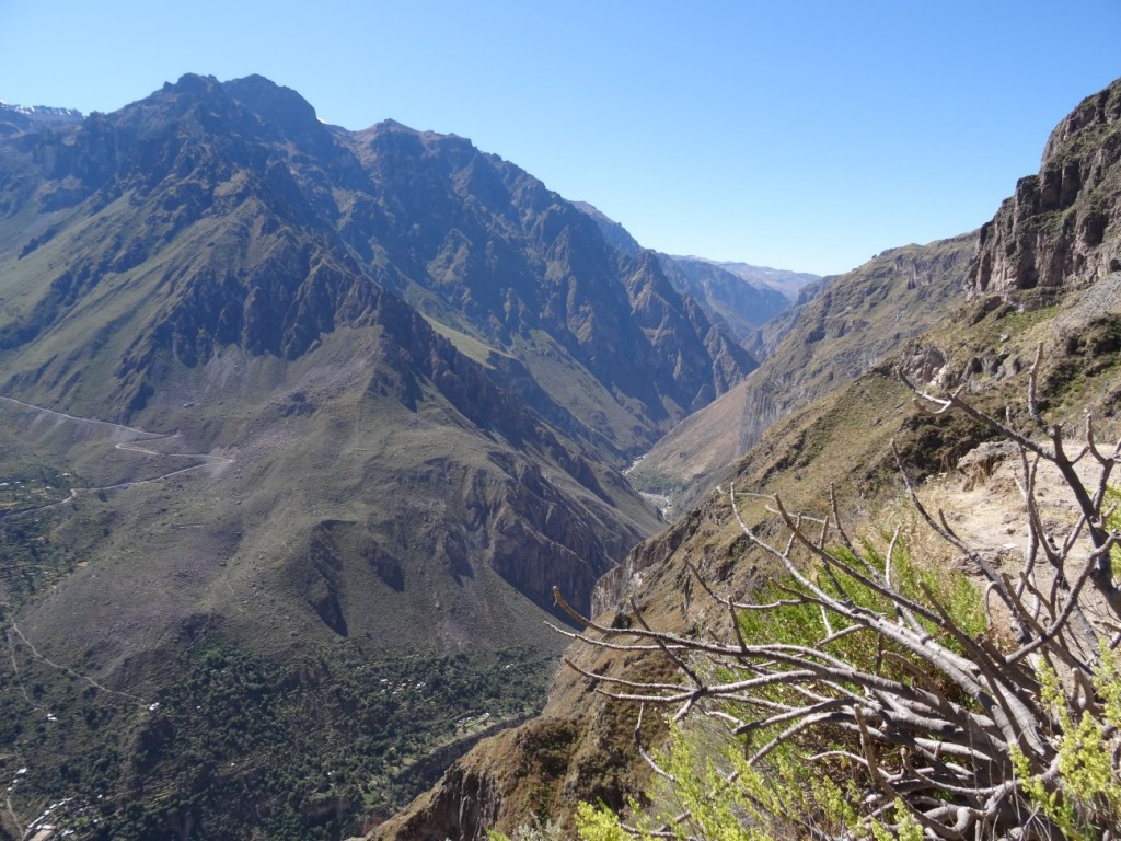 Die Aussicht von oben, bevor wir hinunter wandern